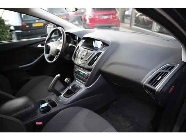 Ford Focus 1.0 EcoBoost Titanium 2013 Benzine 13