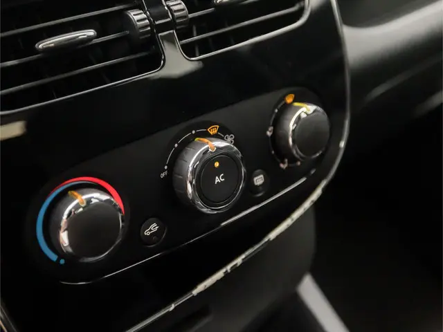 Renault Clio Estate 1.5 dCi Dynamic Sport 2013 Diesel 9