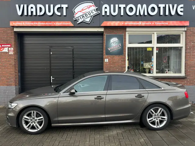 Audi A6 Limousine 2.0 TFSI S-Line Edition 2013 Benzine 4