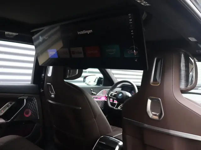 BMW 7 Serie M760e xDrive 2025 Hybride Benzine 14