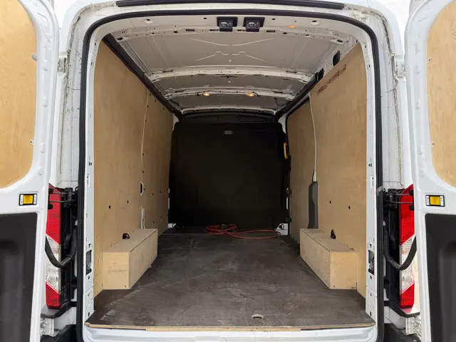 Ford E-Transit 68kWh 184PK 2023 Elektrisch 15