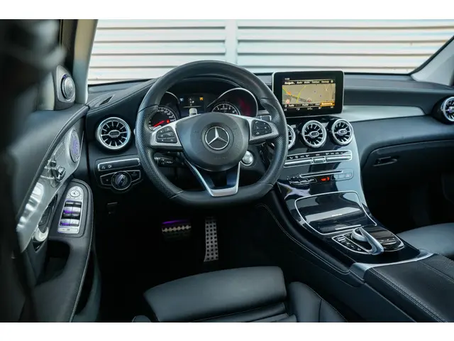 Mercedes-Benz GLC Coupé AMG 43 4MATIC 2018 Benzine 4