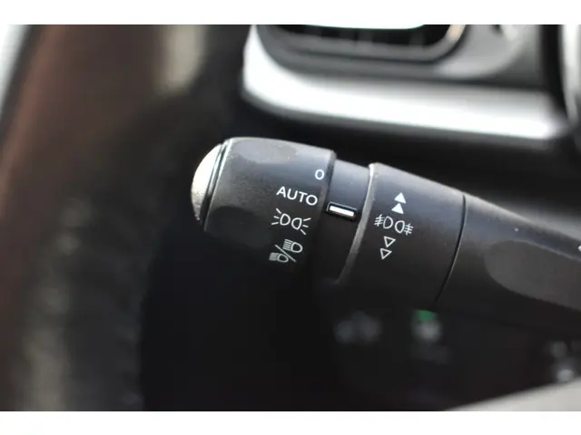 Citroën C3 PureTech 110 S&S Shine 2018 Benzine 12