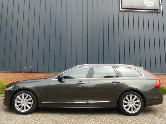 Volvo V90 T4 Business Luxury+ 2020 Benzine 3