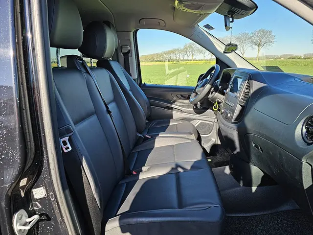 Mercedes-Benz Vito 114 2023 Diesel 7