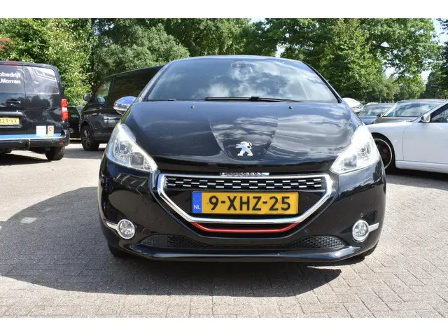 Peugeot 208 1.6 THP GTi 2014 Benzine 8