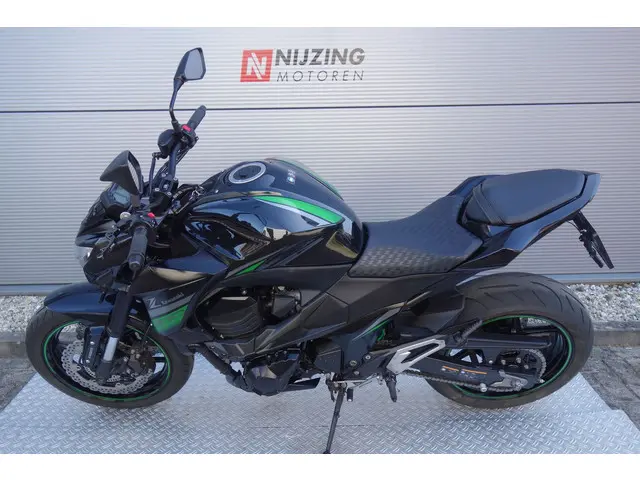 Kawasaki Z800 ABS 2016 Benzine 15
