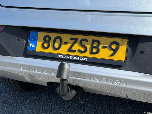Volvo V40 Cross Country 1.6 D2 Summum 2013 Diesel 31