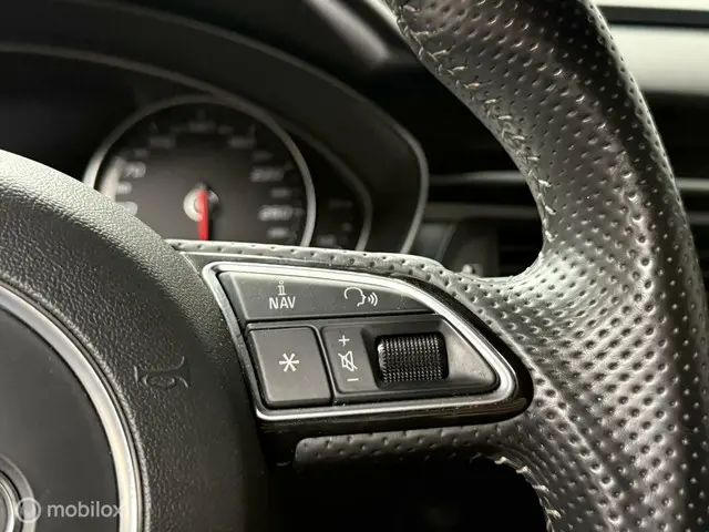 Audi RS6 Avant 4.0 TFSI RS 6 quattro 2014 Benzine 71