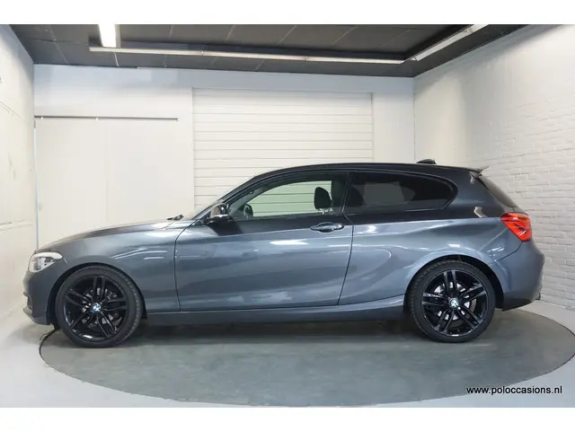 BMW 1 Serie 118i 2015 Benzine 2