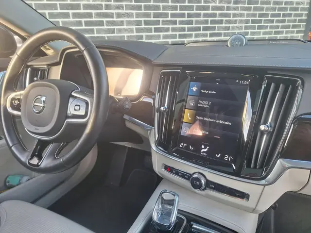 Volvo V90 2.0 T8 AWD Inscription 2020 Hybride Benzine 4