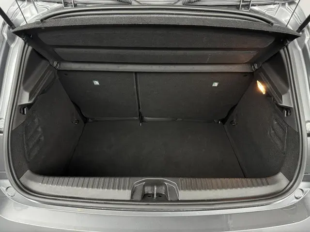 Renault Clio 1.0 TCe 90 GPF techno 2024 Benzine 26