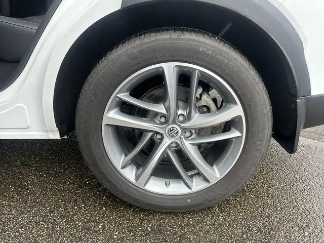 MG EHS 1.5 TGDI Luxury 2023 Hybride Benzine 12