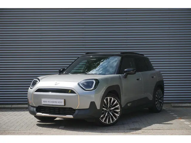 MINI Aceman SE 2025 Elektrisch 33