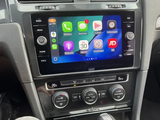 Volkswagen e-Golf E-DITION 2020 Elektrisch 24