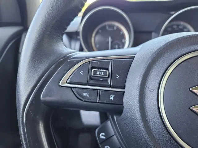 Suzuki Swift 1.2 Select Smart Hybrid 2021 Benzine 9