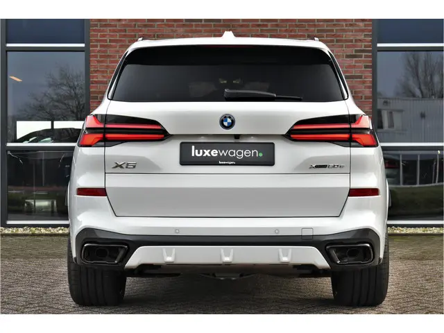 BMW X5 xDrive50e M-Sport 2023 Hybride Benzine 8