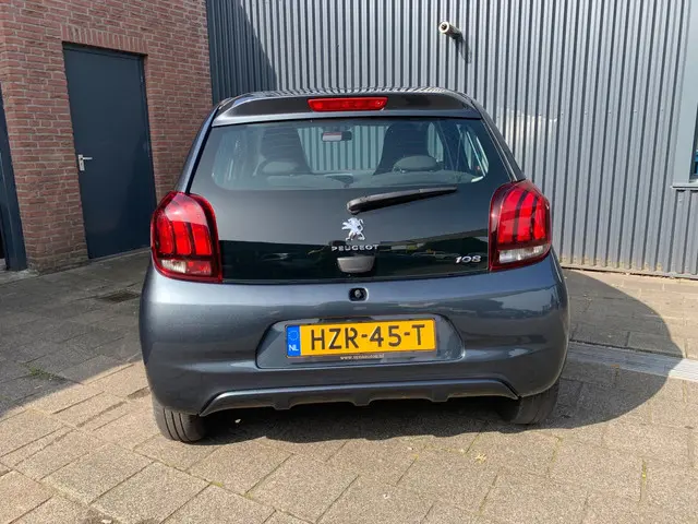 Peugeot 108 1.0 VTi Active, AUTOMAAT, AIRCO 2017 Benzine 5