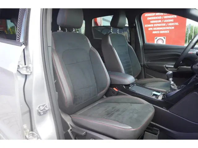 Ford Kuga 1.5 EcoBoost ST Line / Cruise 2019 Benzine 32
