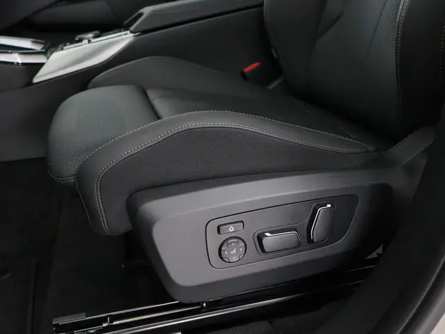 BMW X3 30e xDrive 2025 Hybride Benzine 15