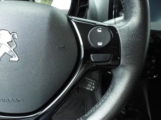 Peugeot 108 1.0 e-VTi Allure 2018 Benzine 14