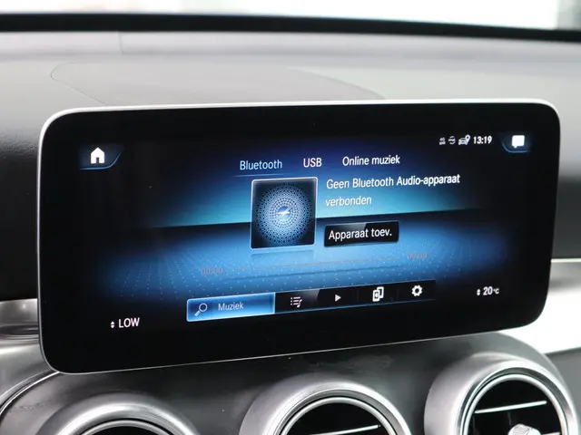 Mercedes-Benz GLC 300e 4MATIC 2020 Hybride Benzine 25