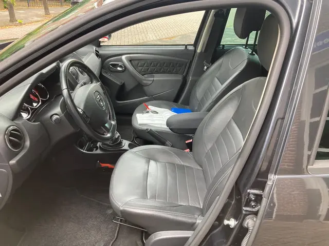 Dacia Duster 1.2 TCe 4x2 Prestige navi 2014 Benzine 10