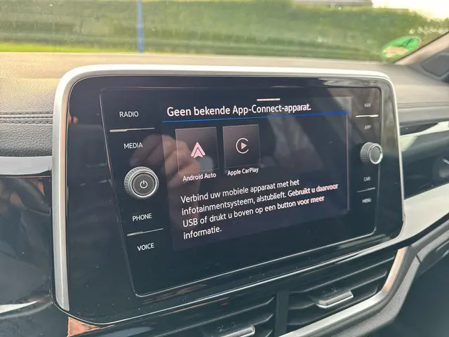 Volkswagen T-Roc 1.5 TSI R-Line 2025 Benzine 17