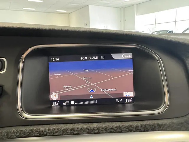 Volvo V40 2.0 T4 Business Sport 2017 Benzine 19
