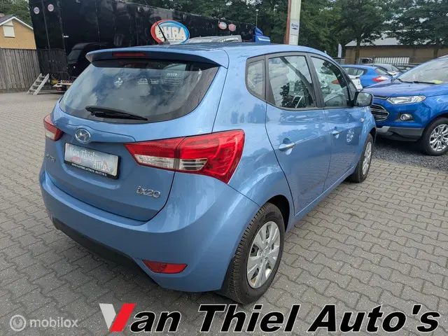 Hyundai ix20 1.4i Go! 2015 Benzine 12