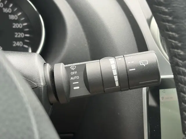 Nissan QASHQAI 1.6 Connect Edition 2013 Benzine 28