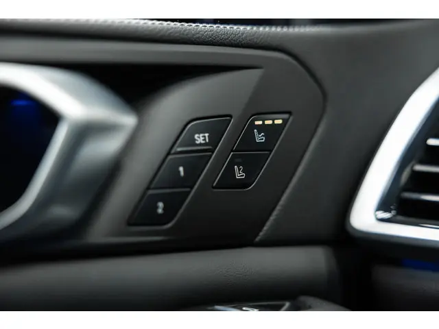 BMW X5 xDrive45e High Executive 2021 Hybride Benzine 26