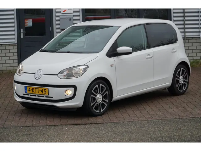 Volkswagen up! 1.0 high up! BlueMotion NAVI 2013 Benzine 3