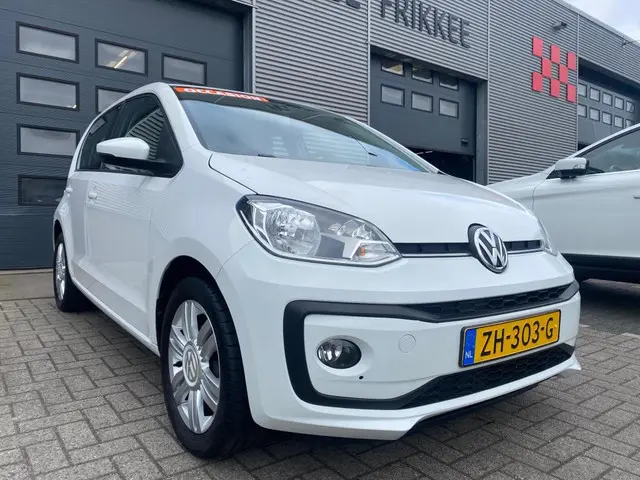 Volkswagen up! 1.0 BMT high up! 2019 Benzine 2