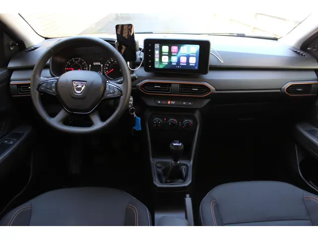 Dacia Sandero Stepway 1.0 TCe 90 Essential 2022 Benzine 24