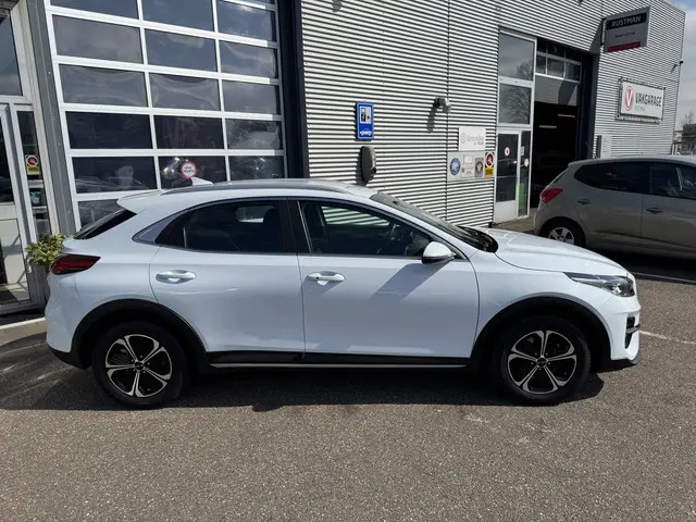 Kia XCeed 1.6 GDi PHEV DynamicLine 2022 Hybride Benzine 13