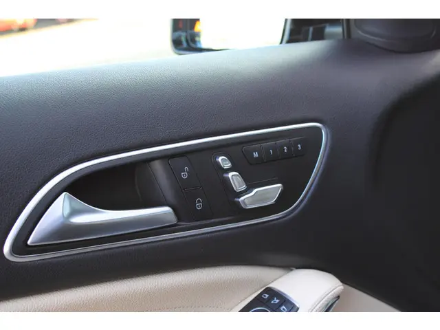 Mercedes-Benz GLA 250 AMG 2018 Benzine 29