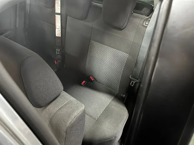 Suzuki Splash 1.0 VVT Exclusive EASSS 2013 Benzine 24