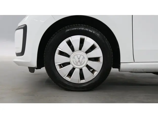 Volkswagen up! 1.0 BMT 60pk Move up! 2019 Benzine 11