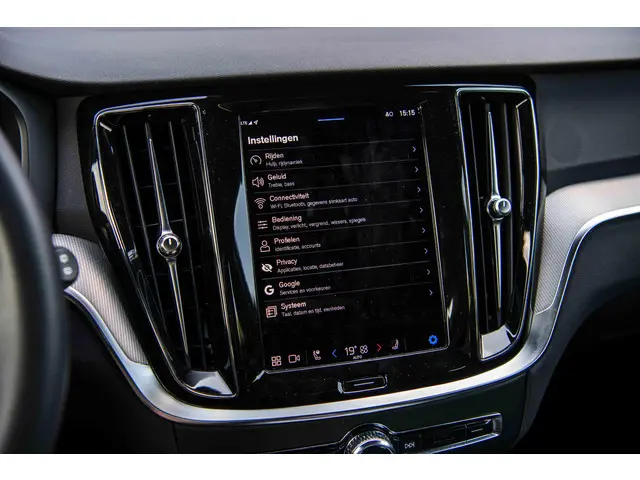 Volvo V60 2.0 B4 Plus Dark 2023 Benzine 20