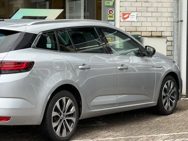 Renault Mégane Estate 1.3 TCe 140 Techno 2024 Benzine 19