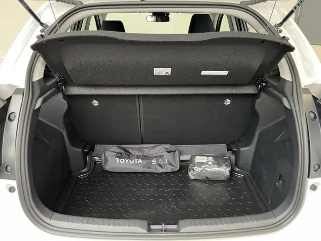 Toyota Yaris 1.5 Hybrid 115 Active 2021 Hybride Benzine 16