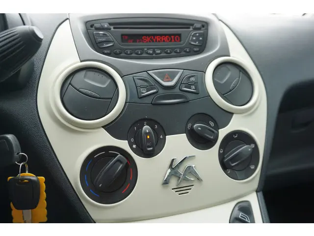 Ford Ka 1.2 Cool & Sound start/stop 2012 Benzine 14