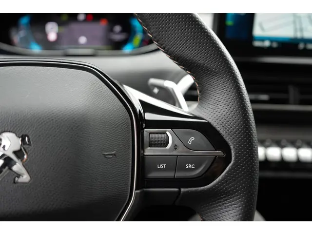 Peugeot 3008 1.6 HYbrid 225 Allure 2022 Hybride Benzine 16