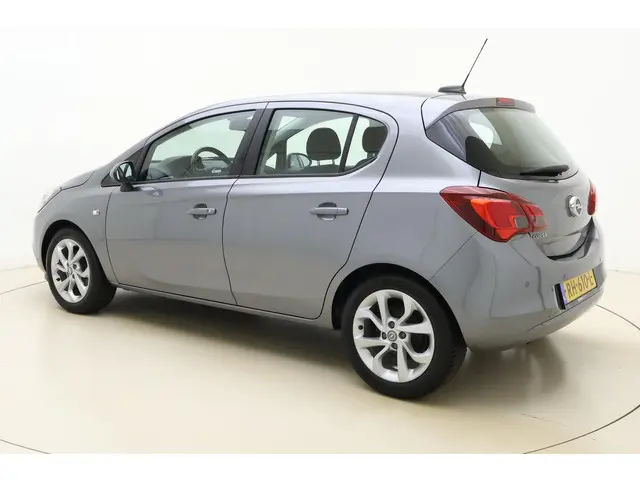 Opel Corsa 1.4 Online Edition 2017 Benzine 4