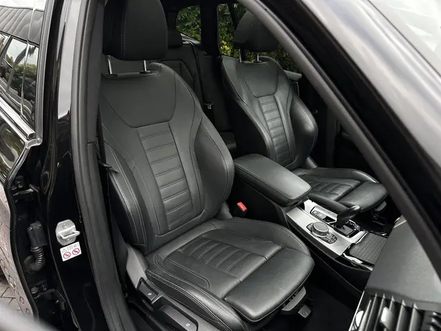 BMW X3 xDrive30i High Executive 2019 Benzine 14