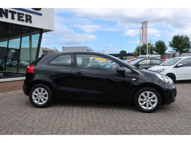 Kia Rio 1.2 CVVT 2012 Benzine 7