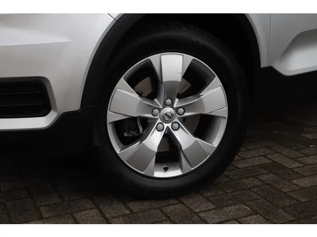 Volvo XC40 T4 Momentum 2019 Benzine 3
