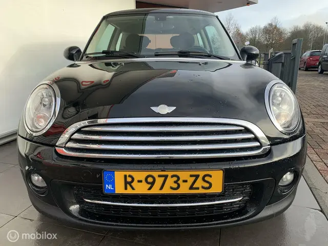 MINI Cooper Mini 1.6 D Business Line, Navigatie 2012 Diesel 4