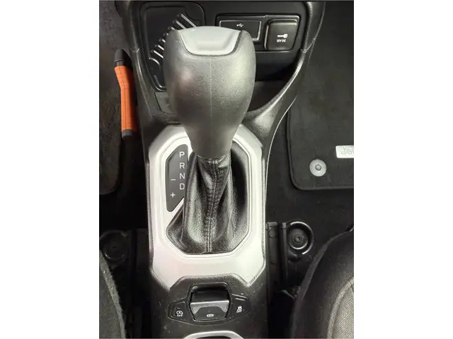 Jeep Renegade 1.4 MultiAir Longitude 2016 Benzine 19